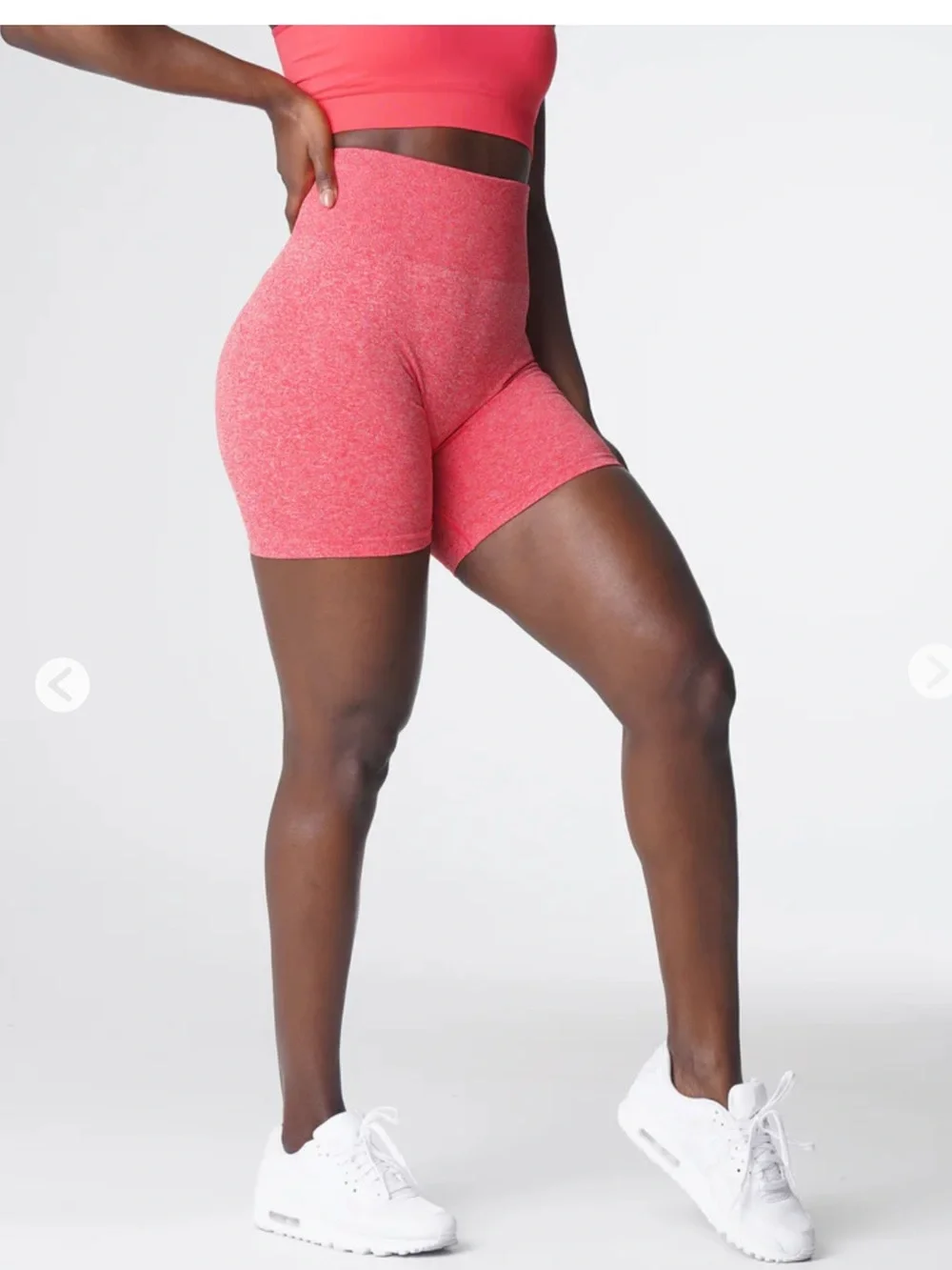 NVGTN Candy Apple Scrunch Seamless Shorts | Size S